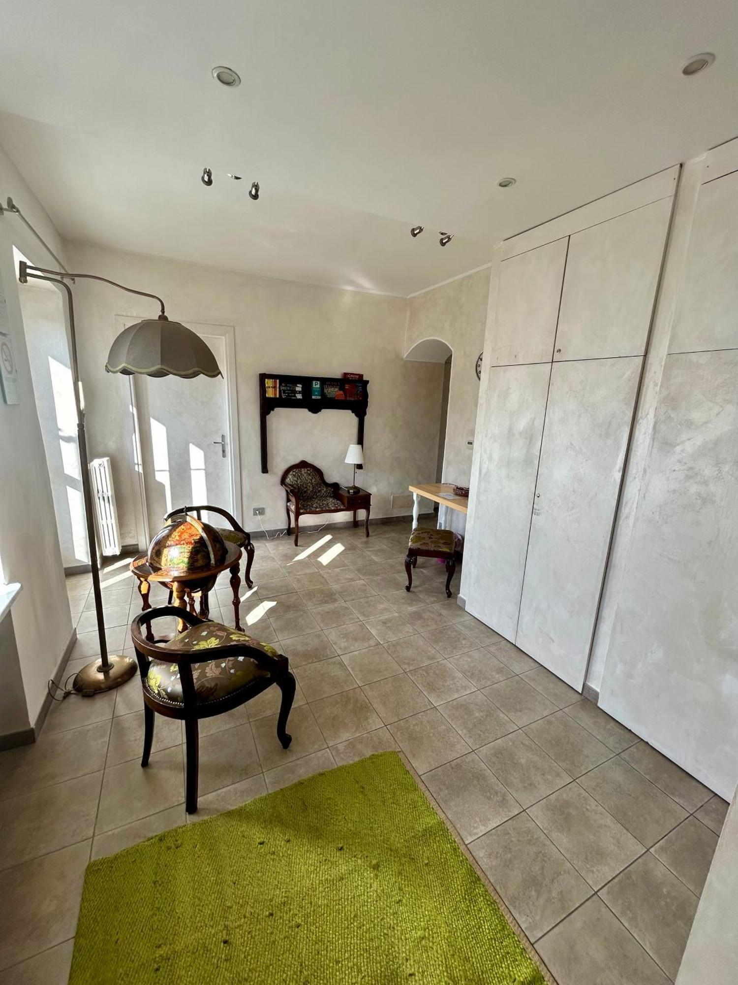 La Finestra Sulla Reggia Bed & Breakfast Venaria Reale Exterior photo